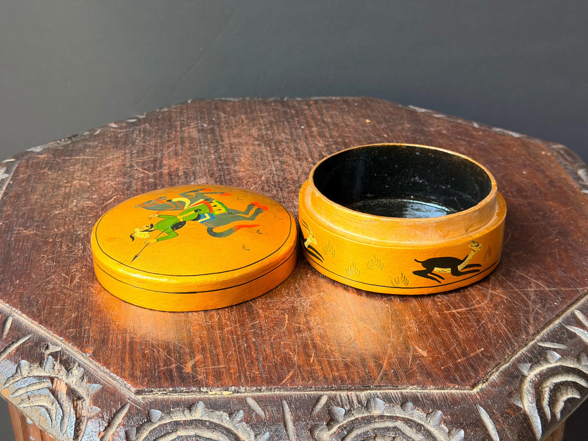 Vintage Hand Painted Papier Mache Box Gold Equestrian Horse Hunting Vessel