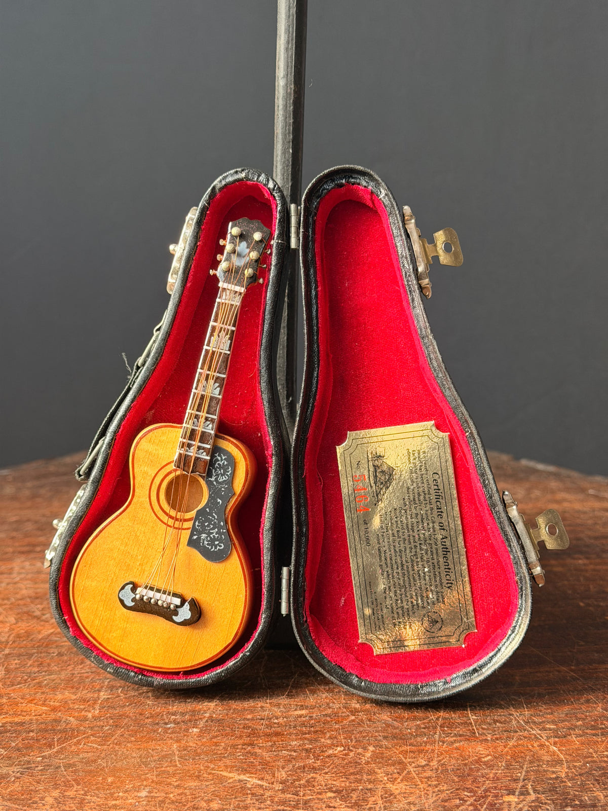 1997 Xonex Gibson J-200 Miniature Guitar & Case Rock & Roll Hall of Fame 5.4"