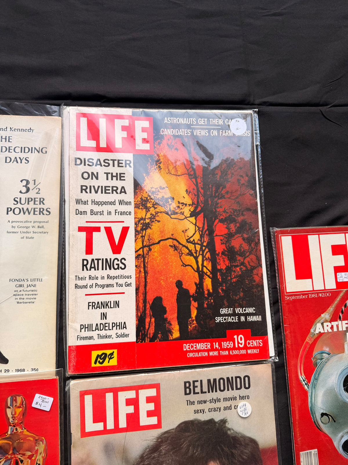5 LIFE Magazines 1959-1981 Jane Fonda Barbarella Belmondo Oscars IRA Heart Lot