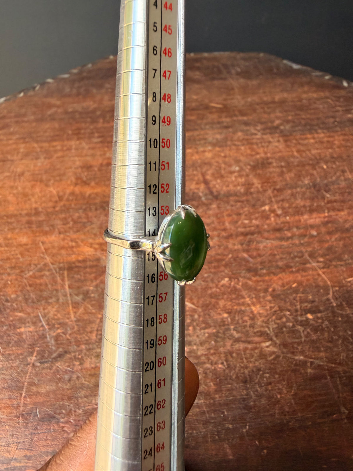 Vintage Silver Green Nephrite Jade Oval Cabochon Prong Set Solitaire Ring Size 7