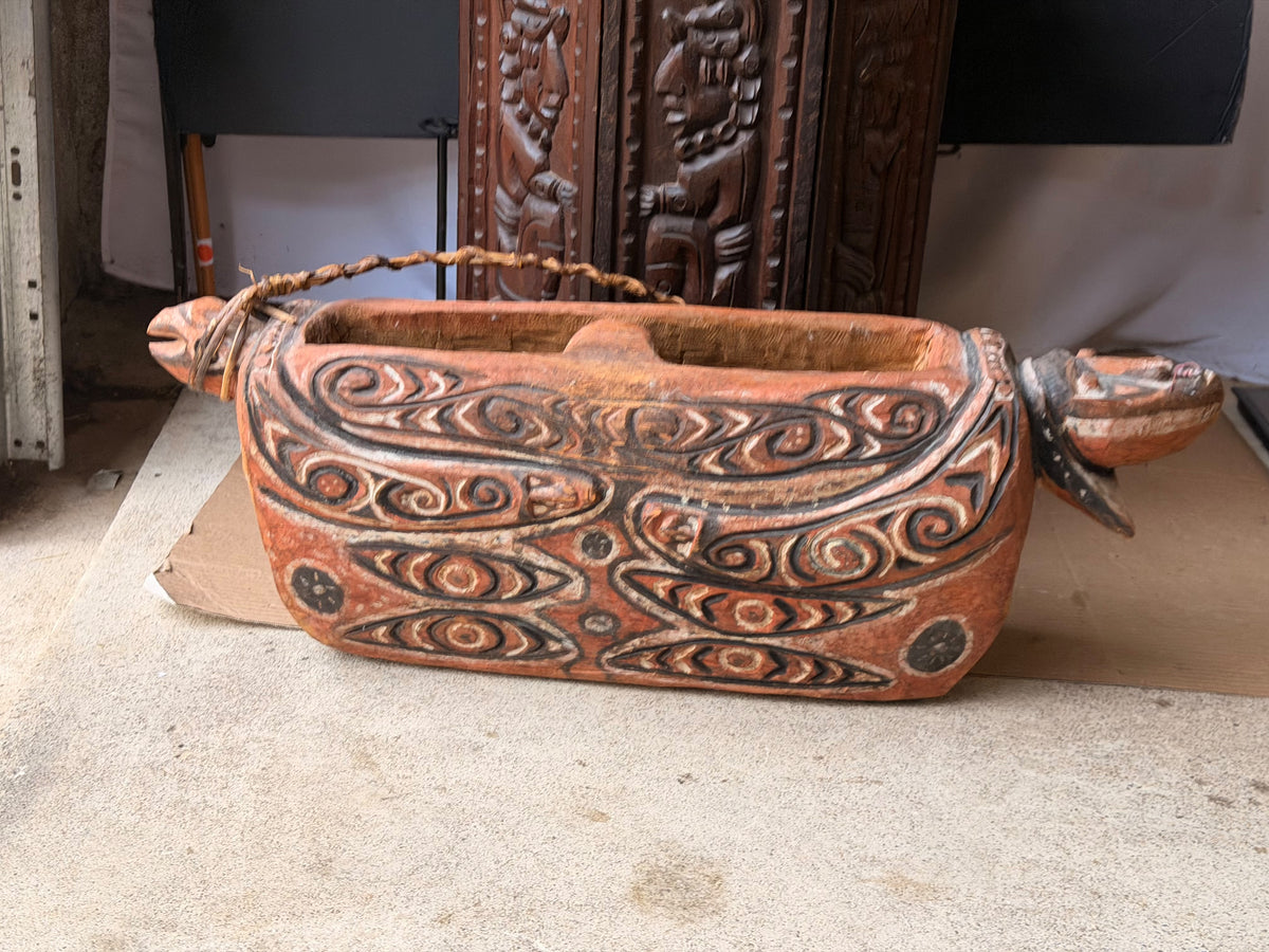 Vintage Sepik River Papua New Guinea Carved Painted Wood Vessel & Beater 28 in