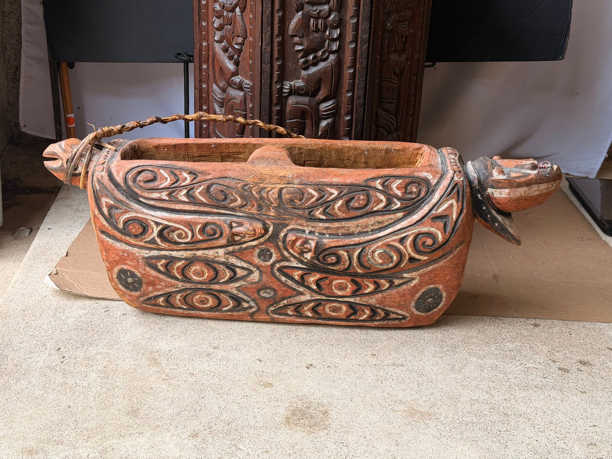Vintage Sepik River Papua New Guinea Carved Painted Wood Vessel & Beater 28 in