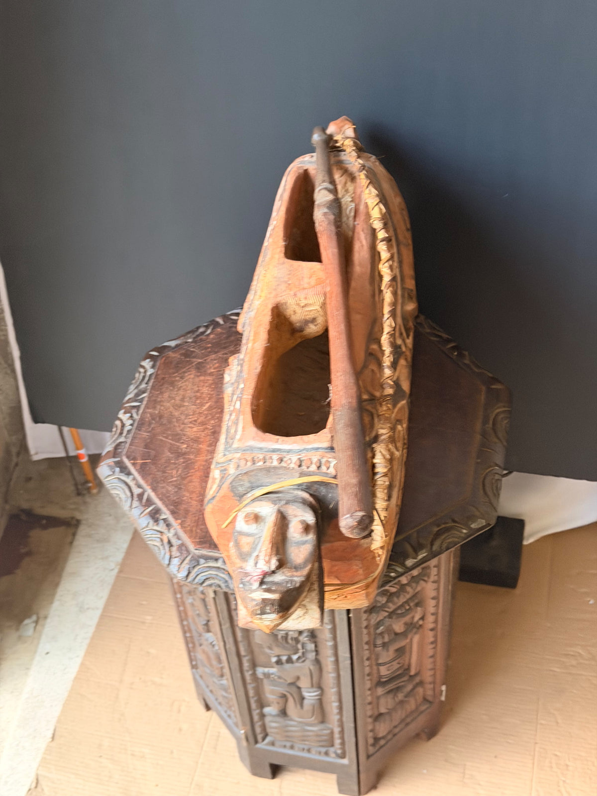 Vintage Sepik River Papua New Guinea Carved Painted Wood Vessel & Beater 28 in