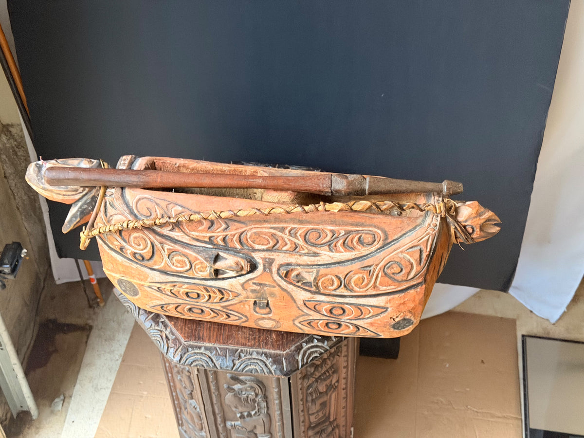 Vintage Sepik River Papua New Guinea Carved Painted Wood Vessel & Beater 28 in