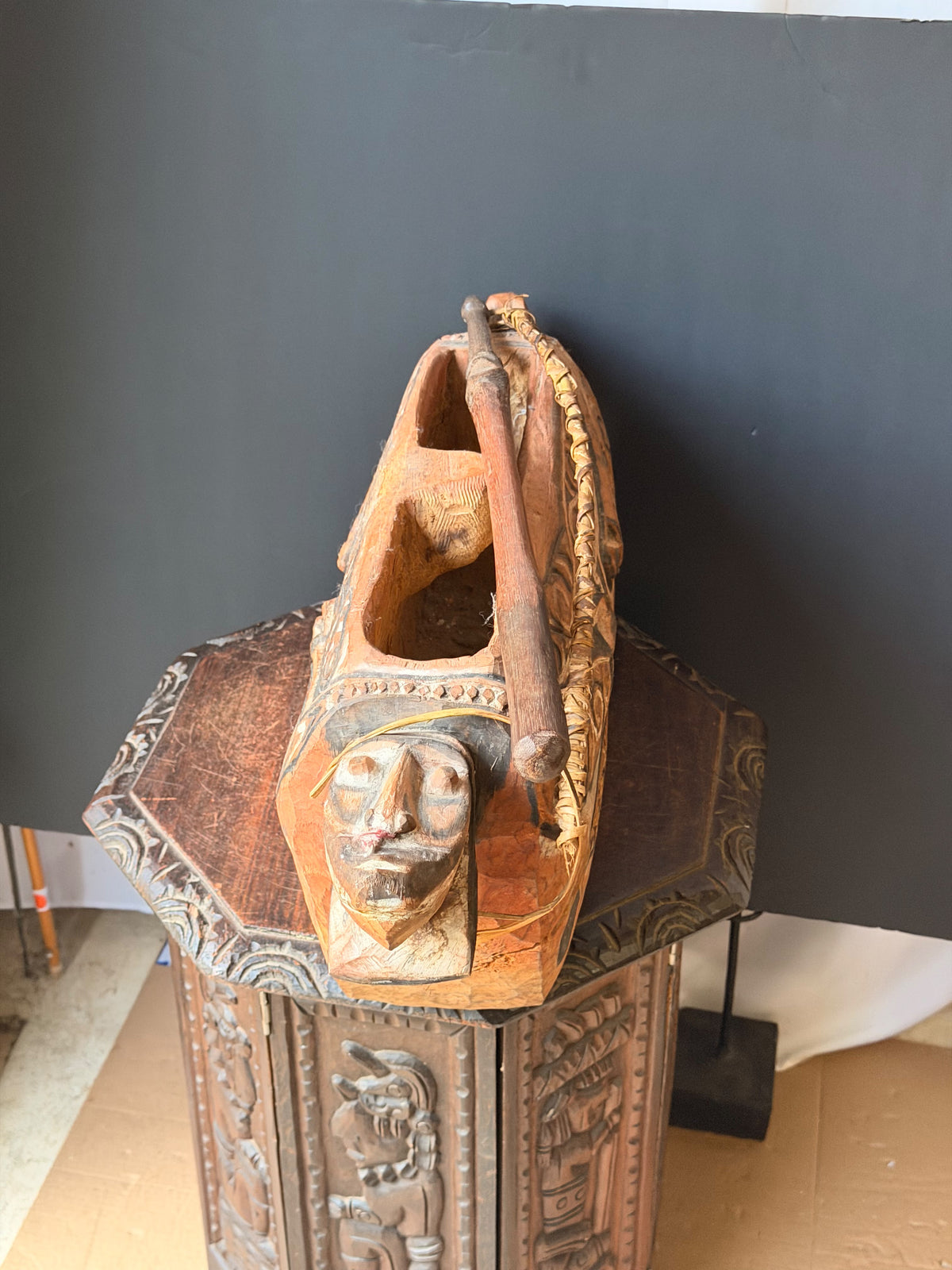Vintage Sepik River Papua New Guinea Carved Painted Wood Vessel & Beater 28 in