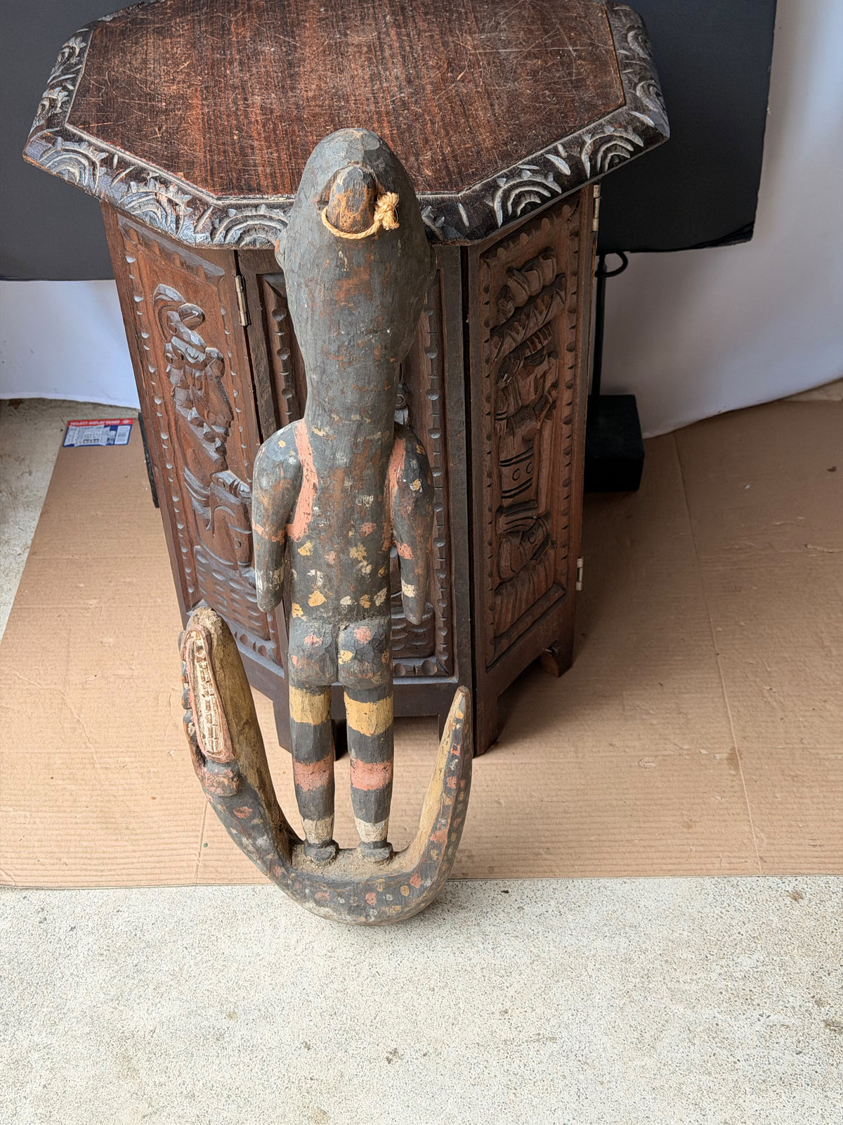 Vintage Sepik Papua New Guinea Carved Wood Crocodile Suspension Hook Figure 26in
