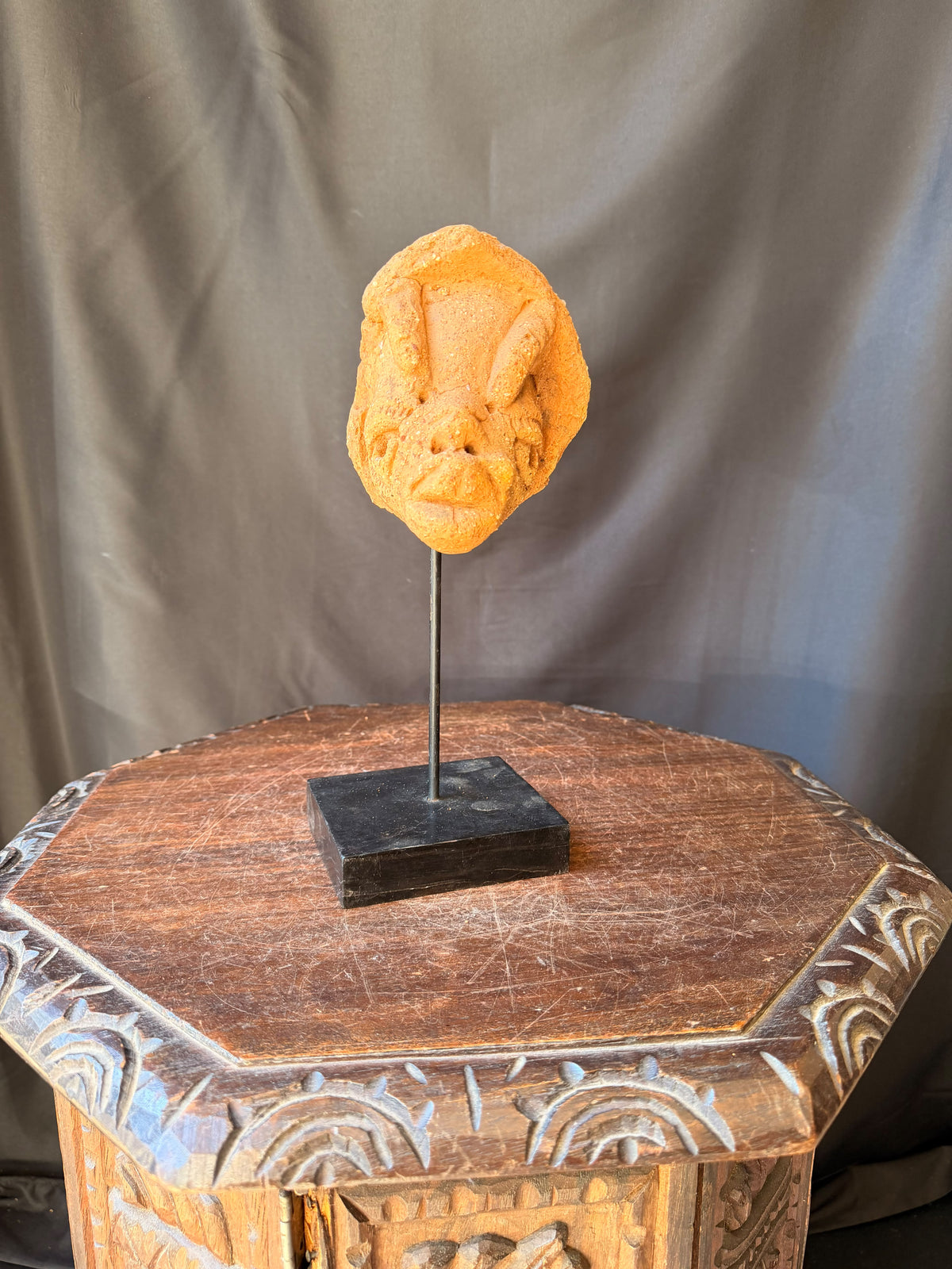 Nok Terracotta Hooded Head on Stand Nigeria Ex Barnes 5.5in – Age Untested