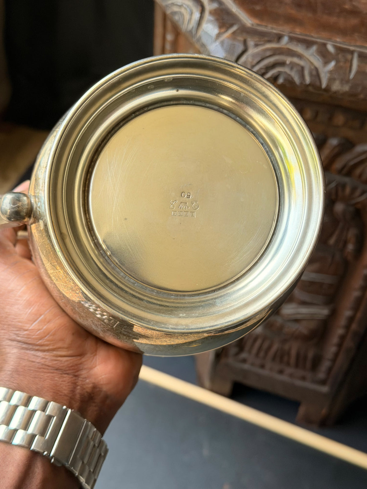 Vintage Sheffield Silver Co EPNS Silverplate Water Pitcher Shell Scroll Band 9in