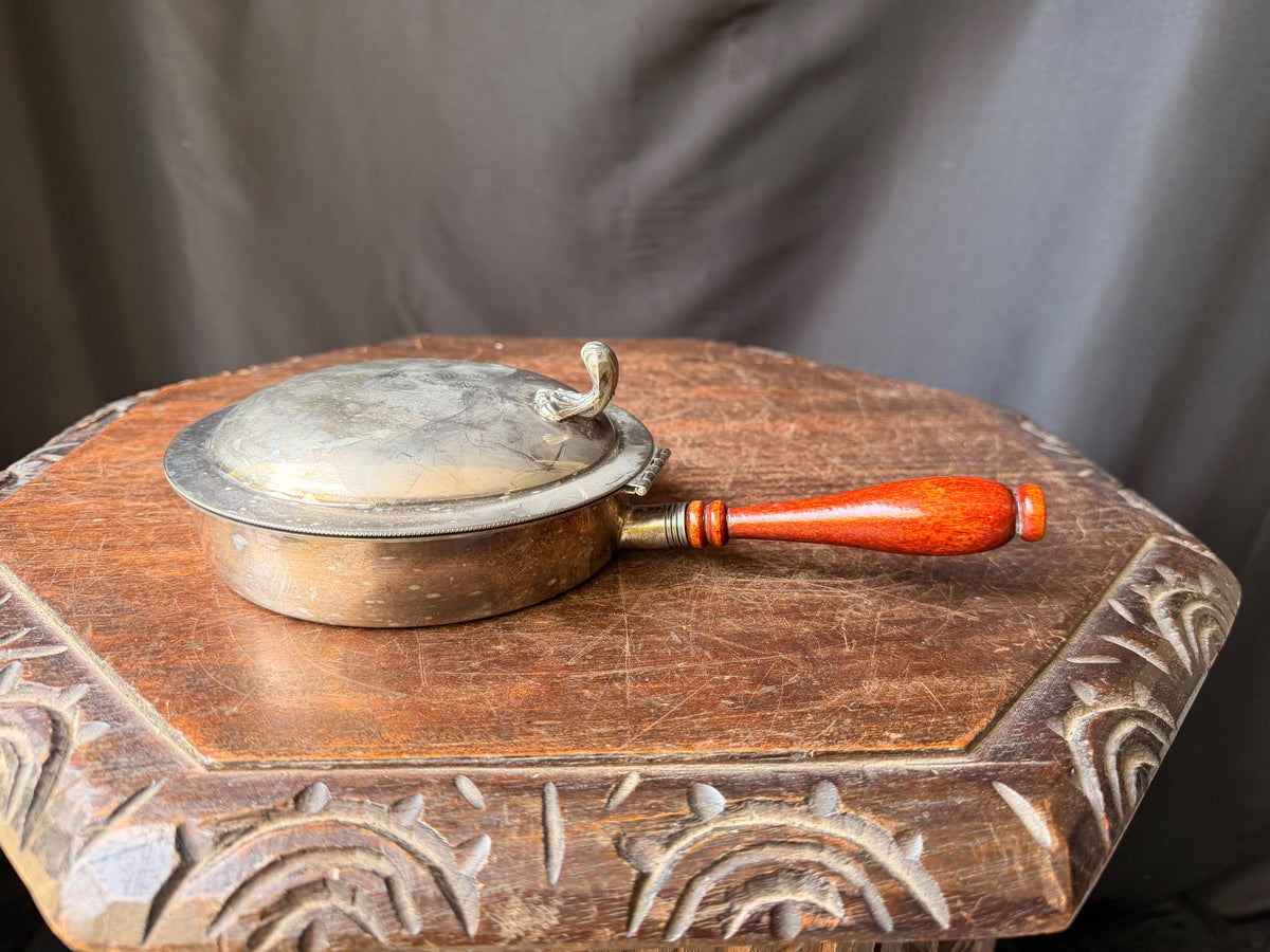 Vintage English Silver Mfg Silverplate Silent Butler Pegasus Engraved 10.5"