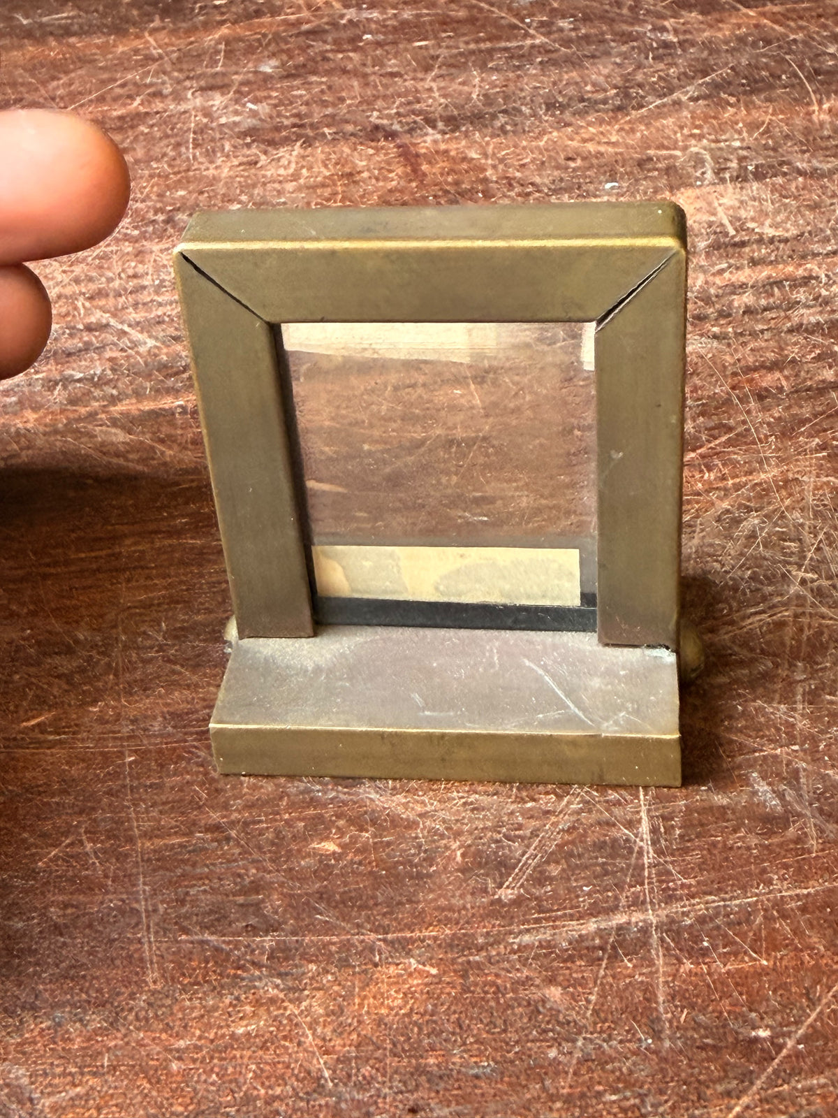 Vintage Cenco Wallace Replica Rowland Plane Diffraction Grating Brass Stand