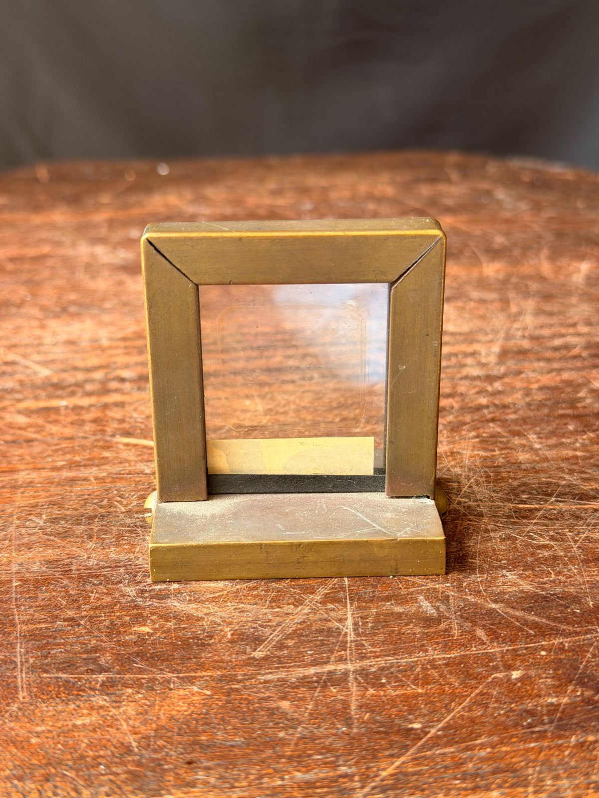 Vintage Cenco Wallace Replica Rowland Plane Diffraction Grating Brass Stand