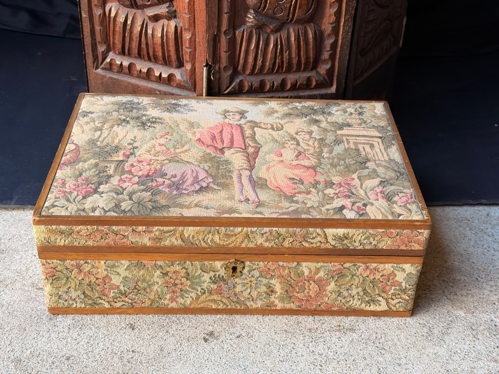 Vintage Italian Tapestry Jewelry Box Garden Courting Scene Removable Tray 13"