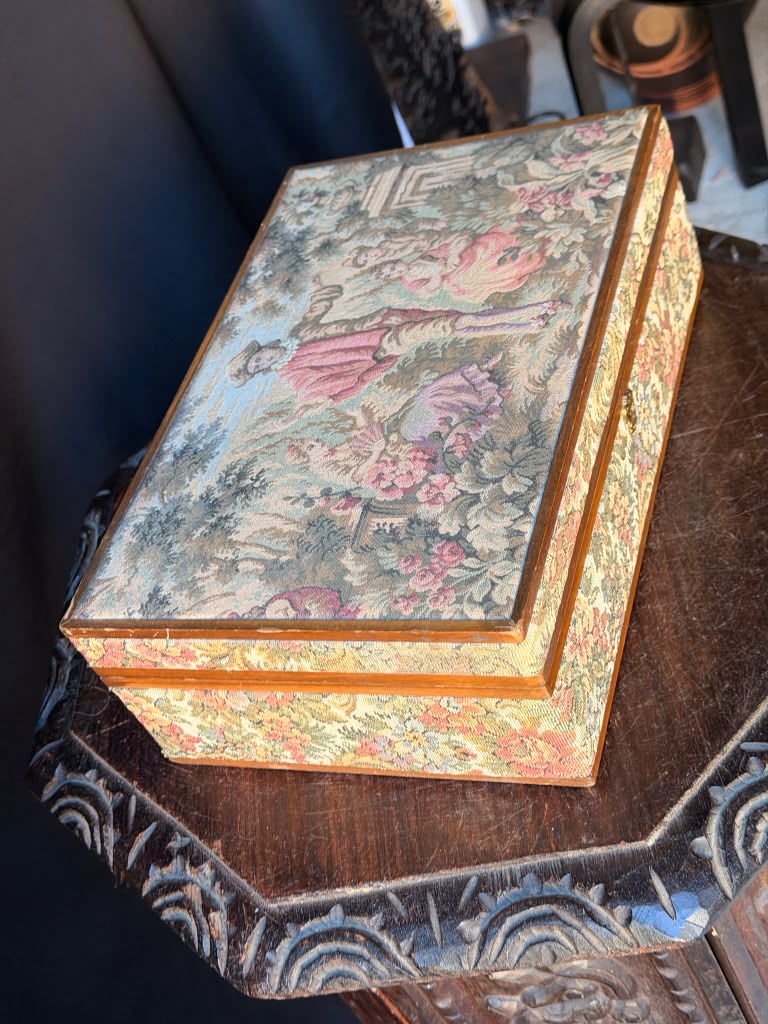 Vintage Italian Tapestry Jewelry Box Garden Courting Scene Removable Tray 13"