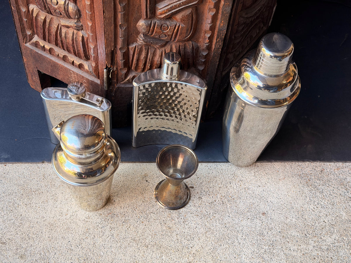 Stainless Barware Set 5 Pc Pier 1 Cocktail Shakers Hammered Flasks Jigger 9"