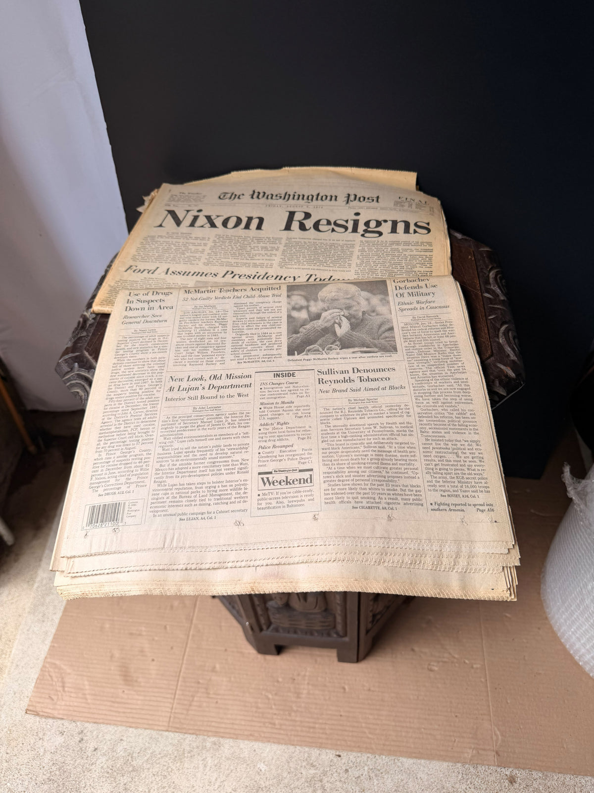 Washington Post 1974 Nixon Resigns & 1990 Marion Barry Arrested Newspaper Lot