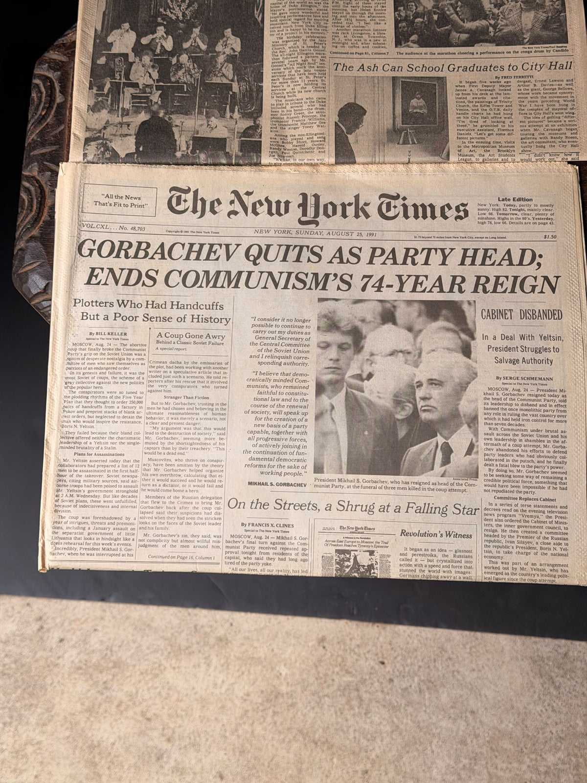 New York Times Aug 25 1991 Gorbachev Quits Party Head & 1975 Duke Ellington Lot