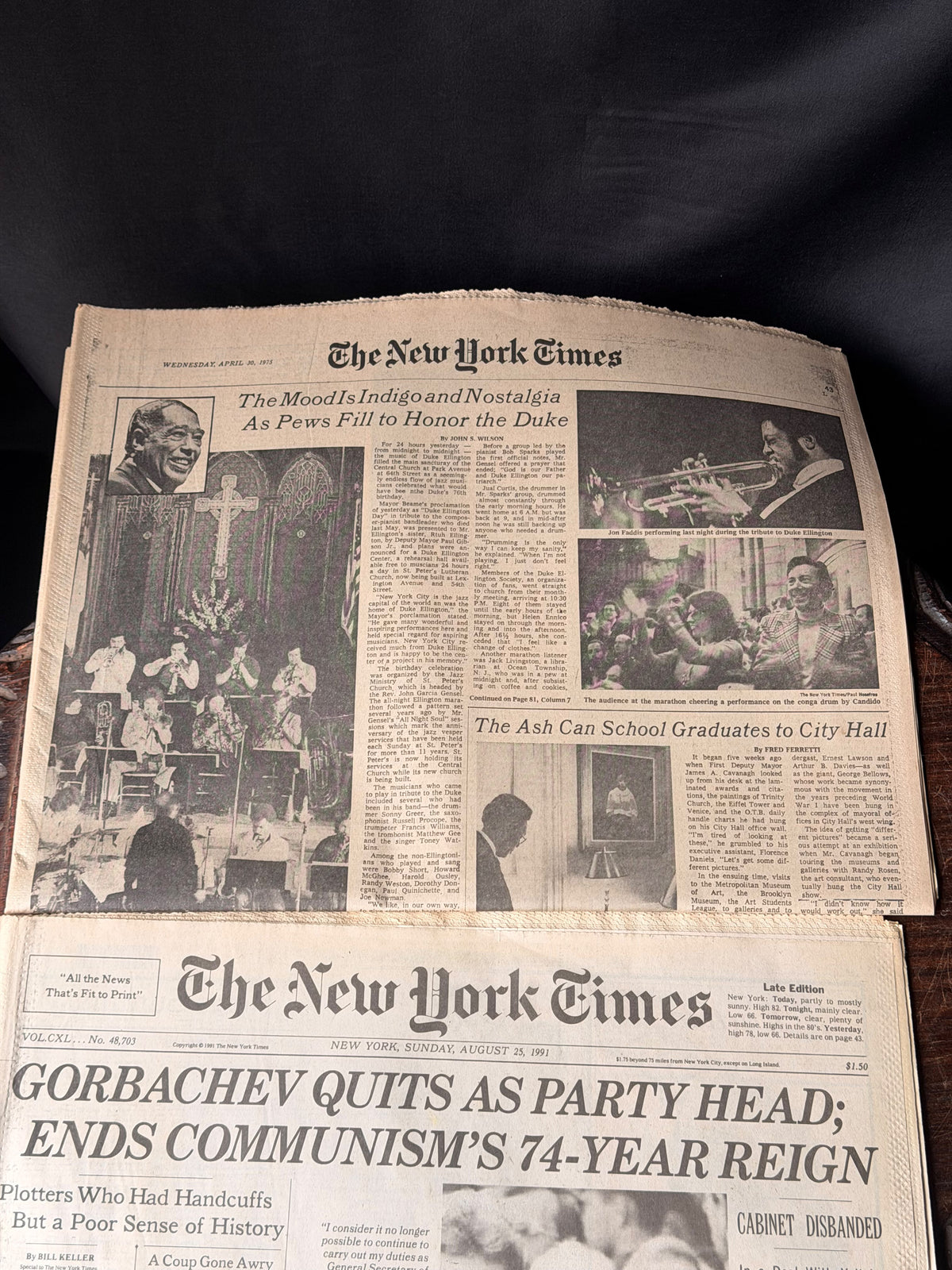 New York Times Aug 25 1991 Gorbachev Quits Party Head & 1975 Duke Ellington Lot