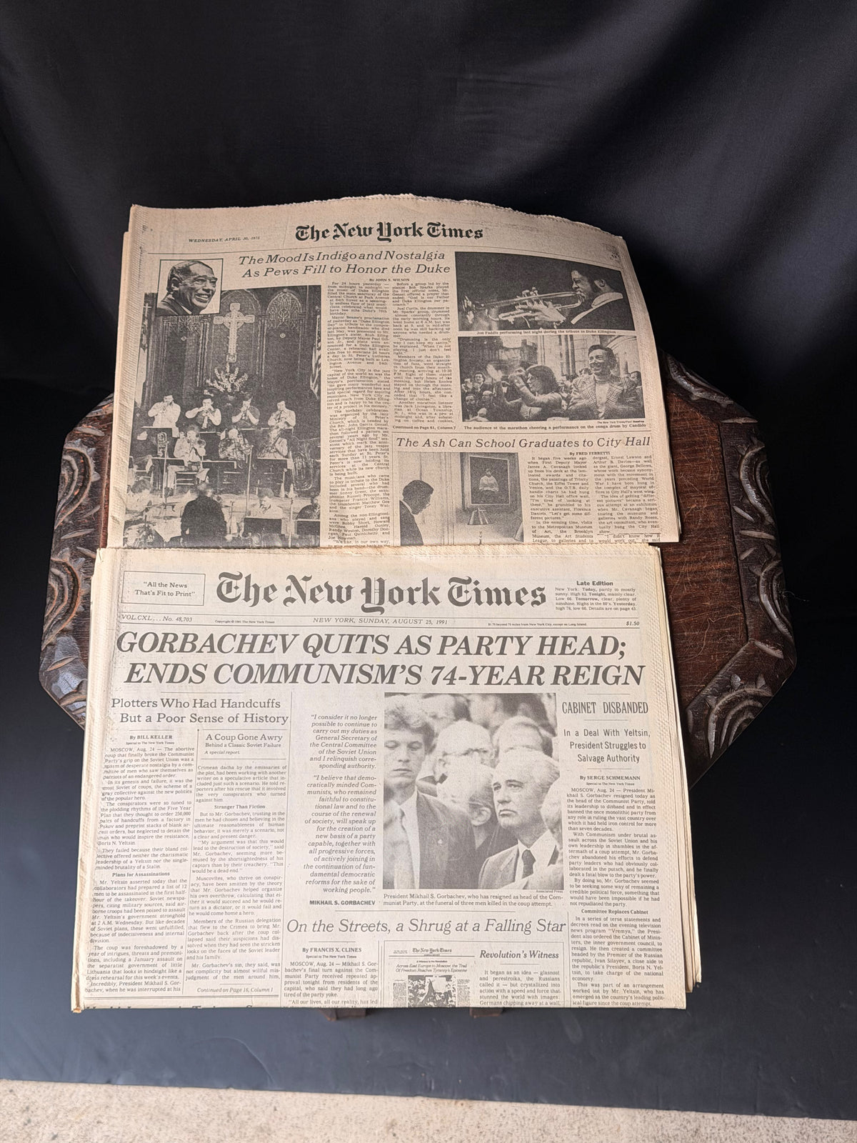 New York Times Aug 25 1991 Gorbachev Quits Party Head & 1975 Duke Ellington Lot