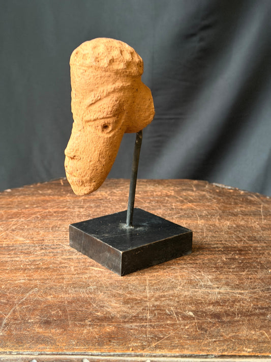 Nok Terracotta Elongated Head on Rod Stand Ex Barnes 4.5in - Age Untested