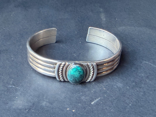 Vintage Southwestern Sterling Silver Turquoise Cuff Bracelet Fluted Rope 2.4"