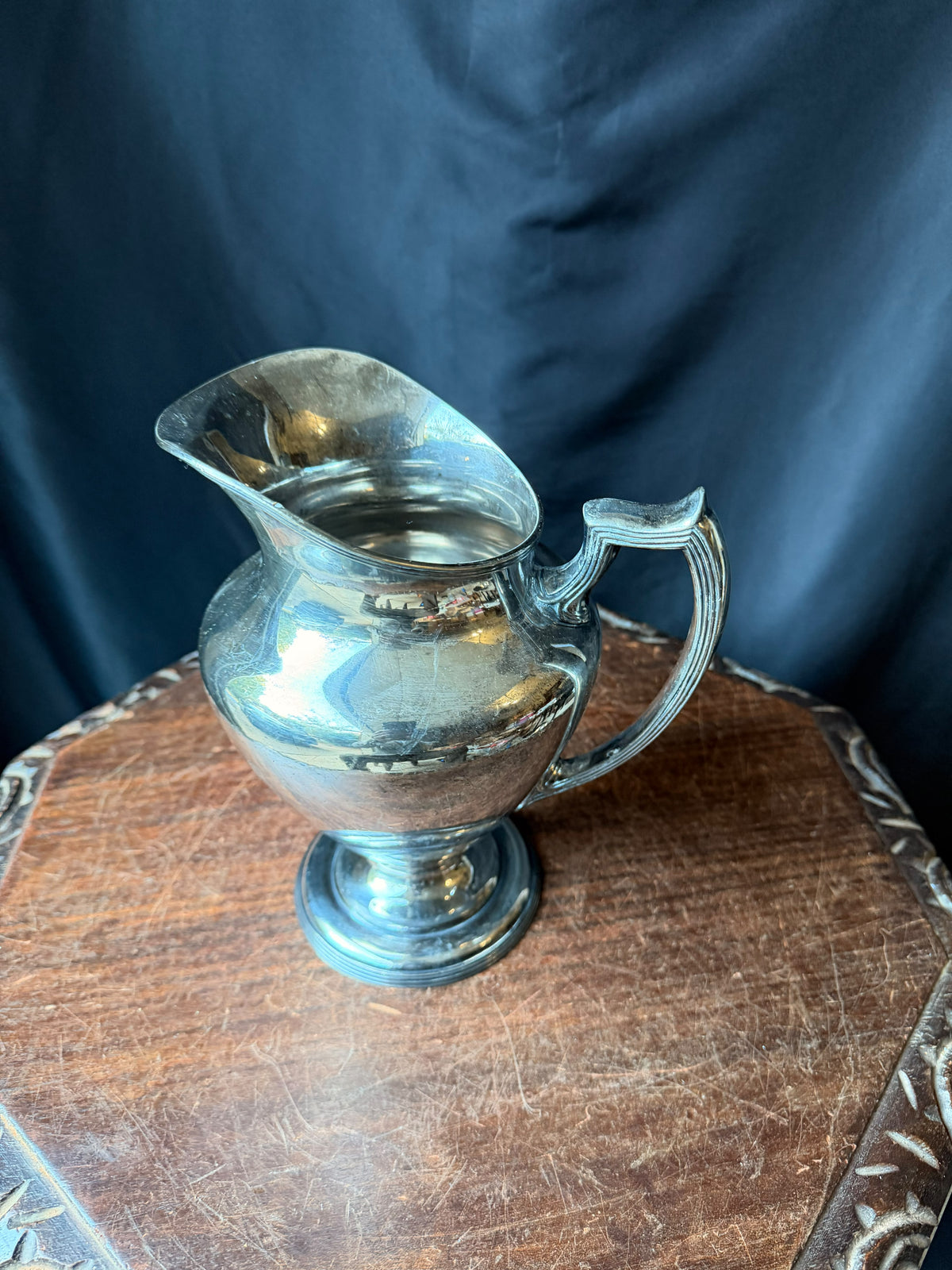 Antique Simpson Hall Miller Silverplate Footed Water Pitcher Reeded Handle 8.8"