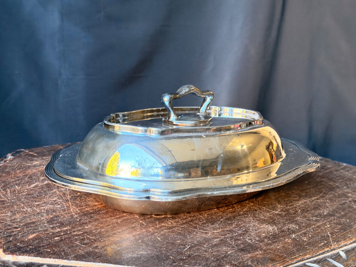 Vintage FB Rogers Sheffield Silverplate Covered Oval Entree Dish Reeded 11.3"