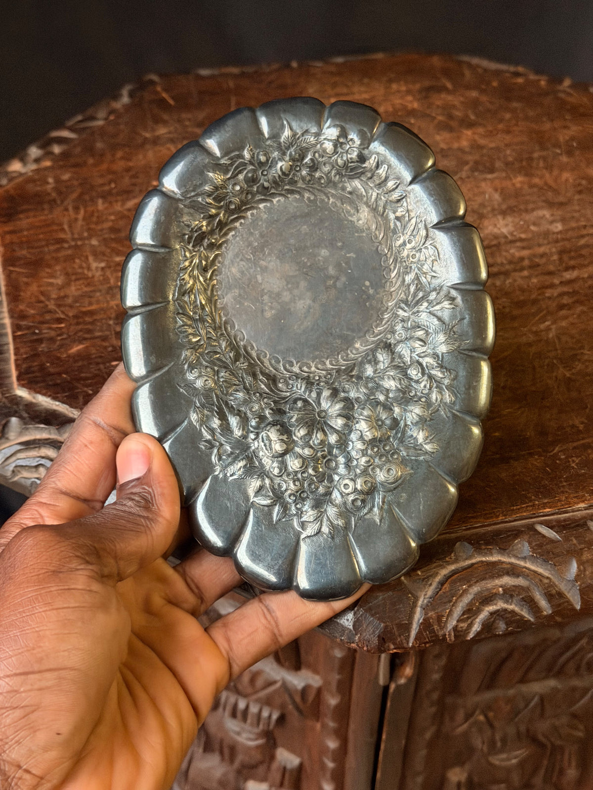 Victorian Barbour Bros Co Quadruple Silverplate Oval Dish Floral Repousse 7.3"