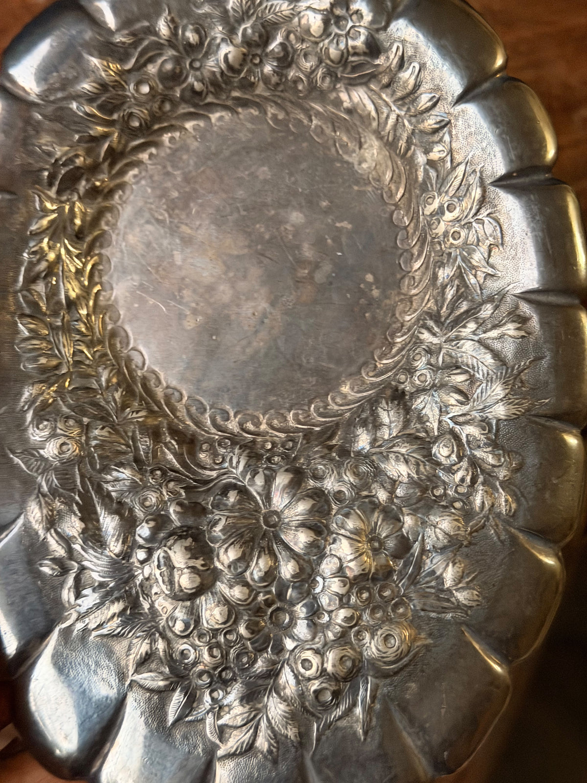 Victorian Barbour Bros Co Quadruple Silverplate Oval Dish Floral Repousse 7.3"