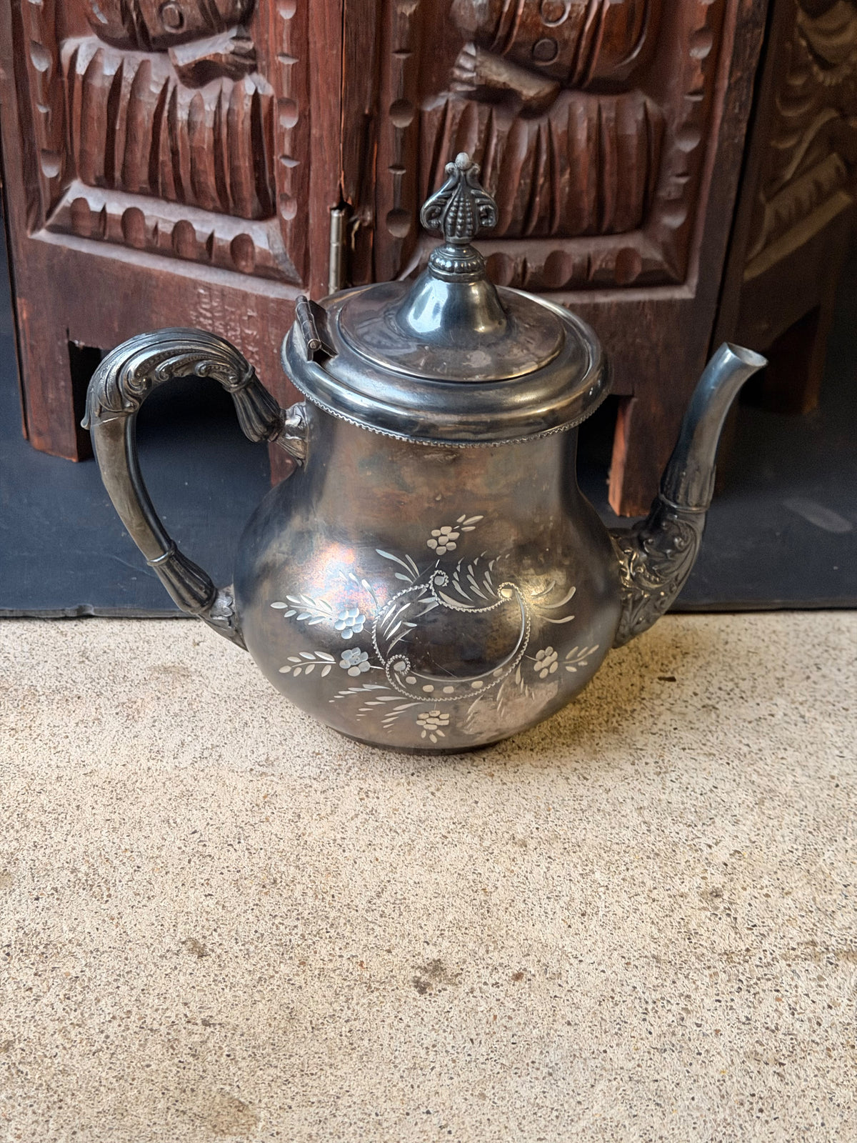 Antique Forbes Silver Co Quadruple Silverplate Teapot Engraved Floral #177 7.8"
