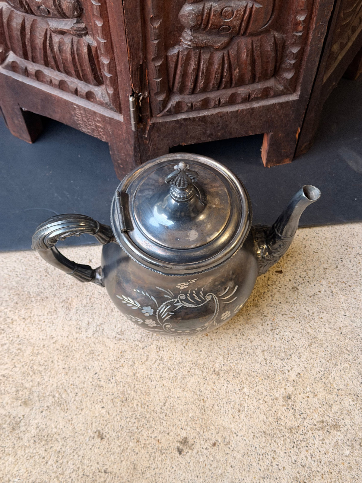 Antique Forbes Silver Co Quadruple Silverplate Teapot Engraved Floral #177 7.8"