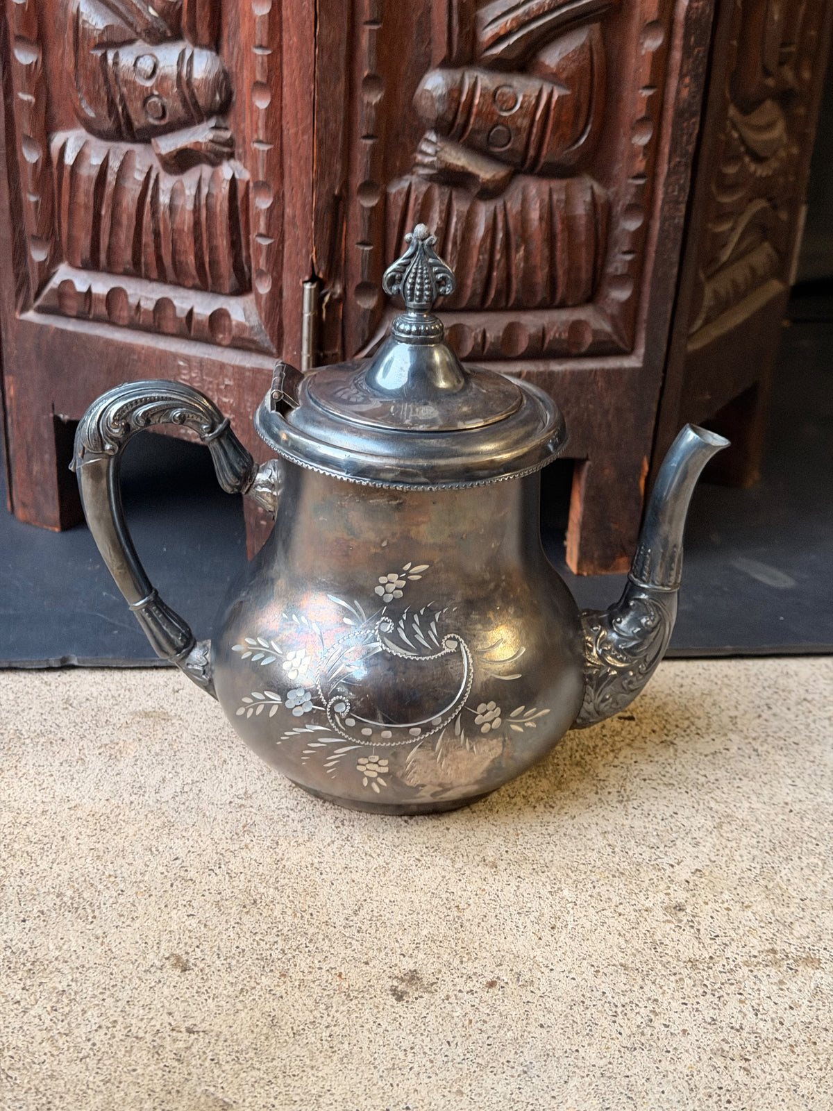 Antique Forbes Silver Co Quadruple Silverplate Teapot Engraved Floral #177 7.8"