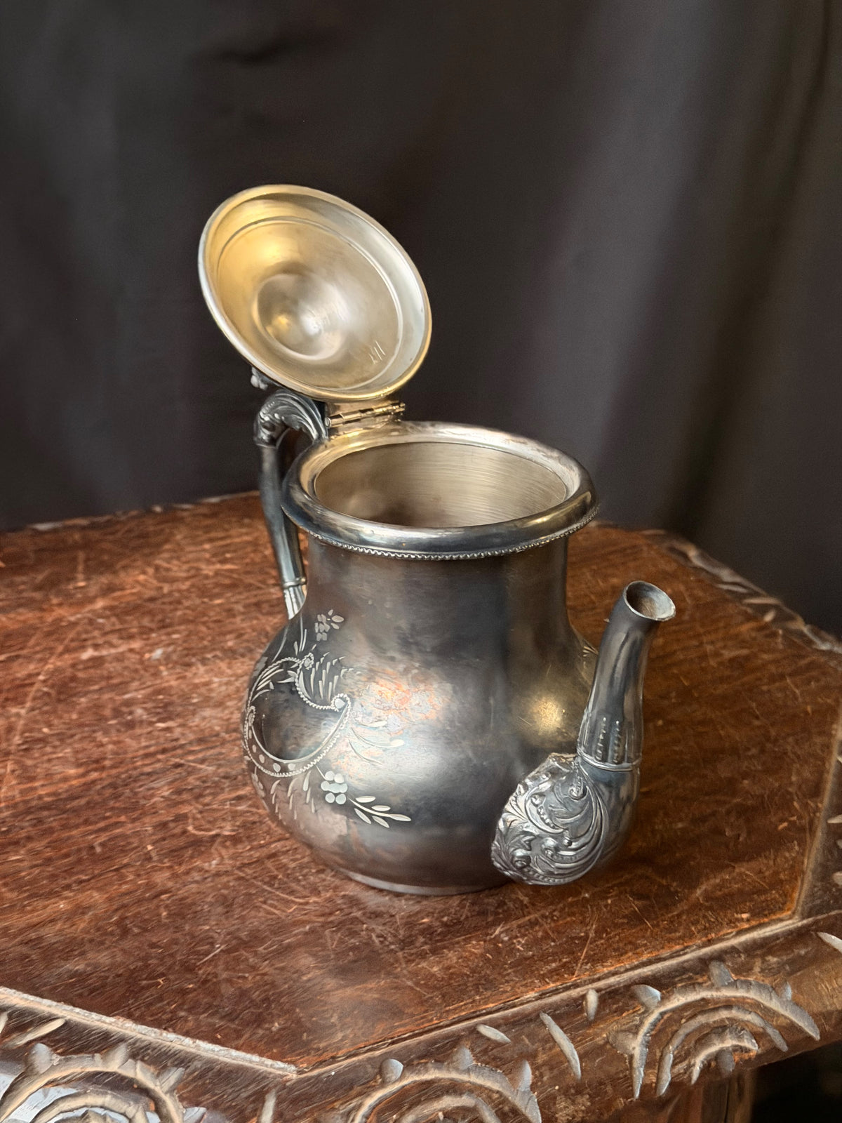 Antique Forbes Silver Co Quadruple Silverplate Teapot Engraved Floral #177 7.8"