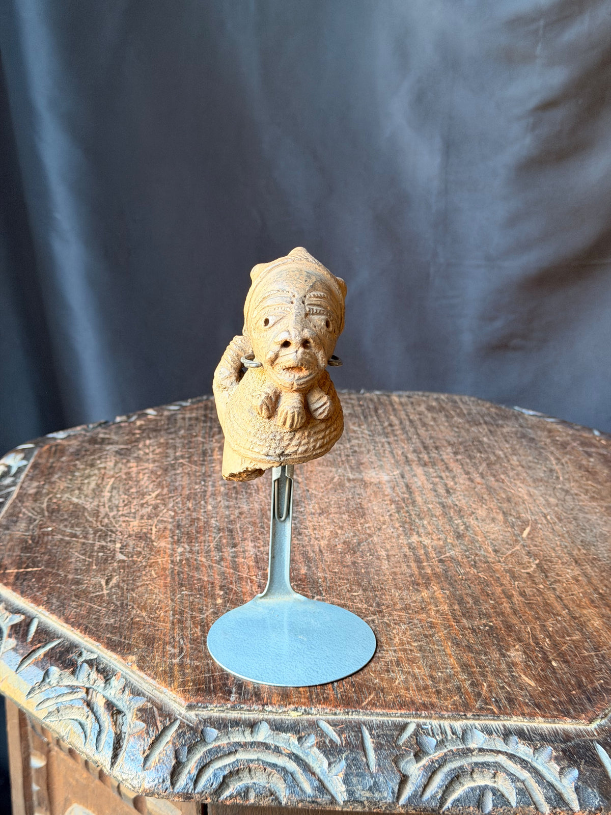 Nok Terracotta Bust Raised Arm Beaded Collar Stand Ex Barnes 4in - Age Untested