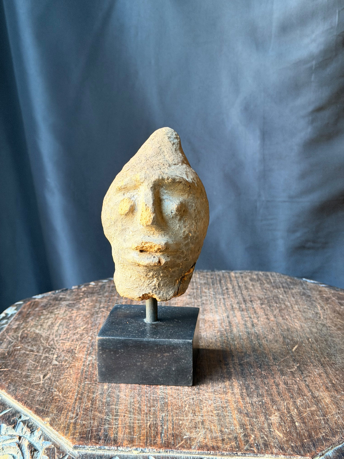 Akan Terracotta Memorial Head on Stand Ghana Ex Barnes 5.5in - Age Untested
