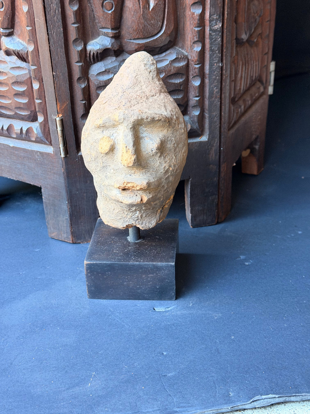 Akan Terracotta Memorial Head on Stand Ghana Ex Barnes 5.5in - Age Untested