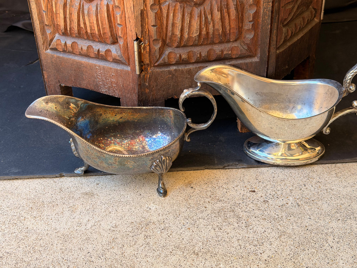 Two Vintage Silver Plate Gravy Sauce Boats Shell Footed and Pedestal 8 In