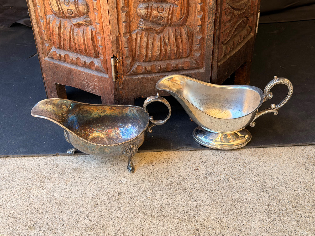 Two Vintage Silver Plate Gravy Sauce Boats Shell Footed and Pedestal 8 In