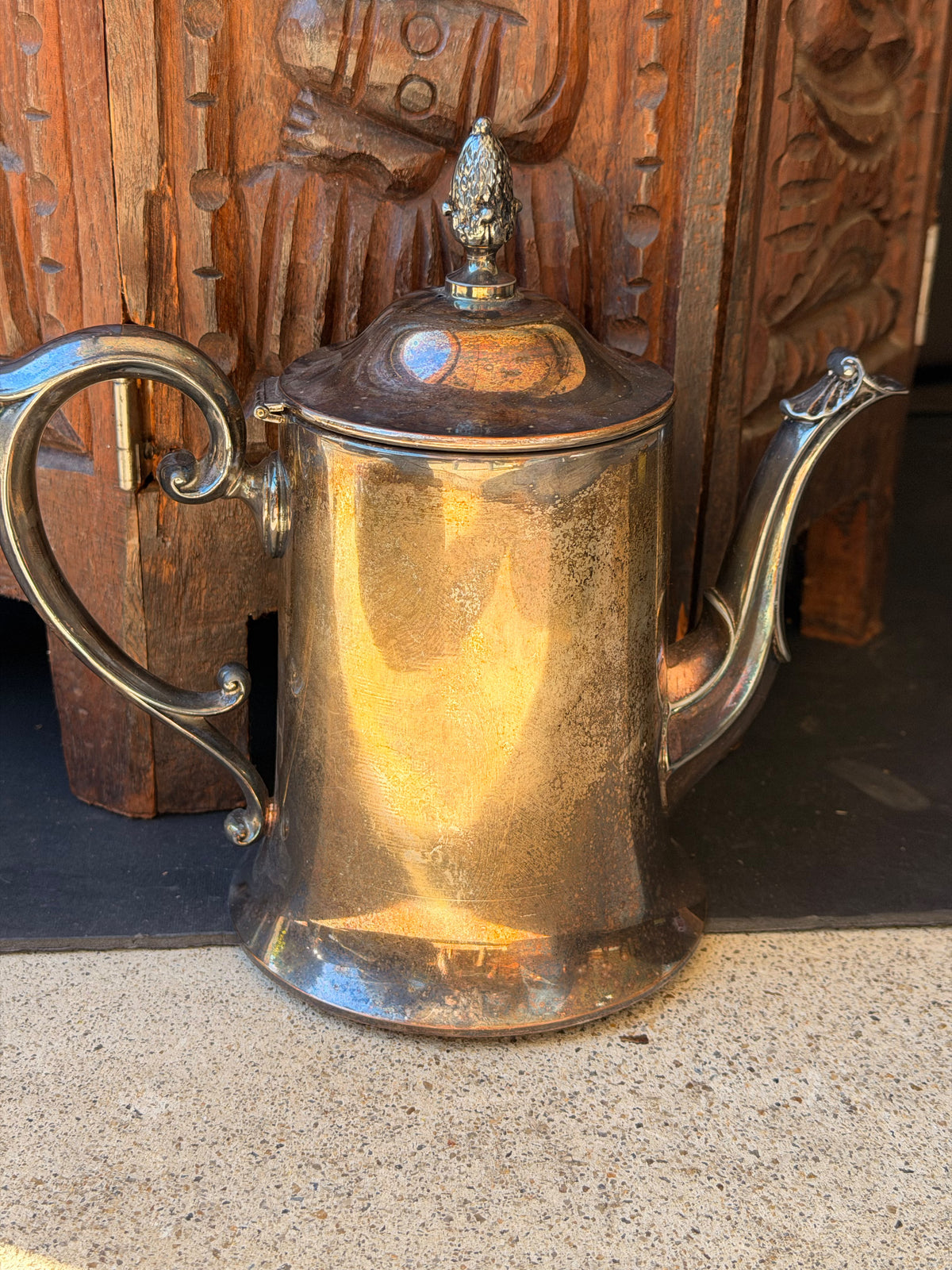 Vintage E.P.C. Lynn Silver Plate Coffee Pot Hinged Lid Pinecone Finial 8.4in