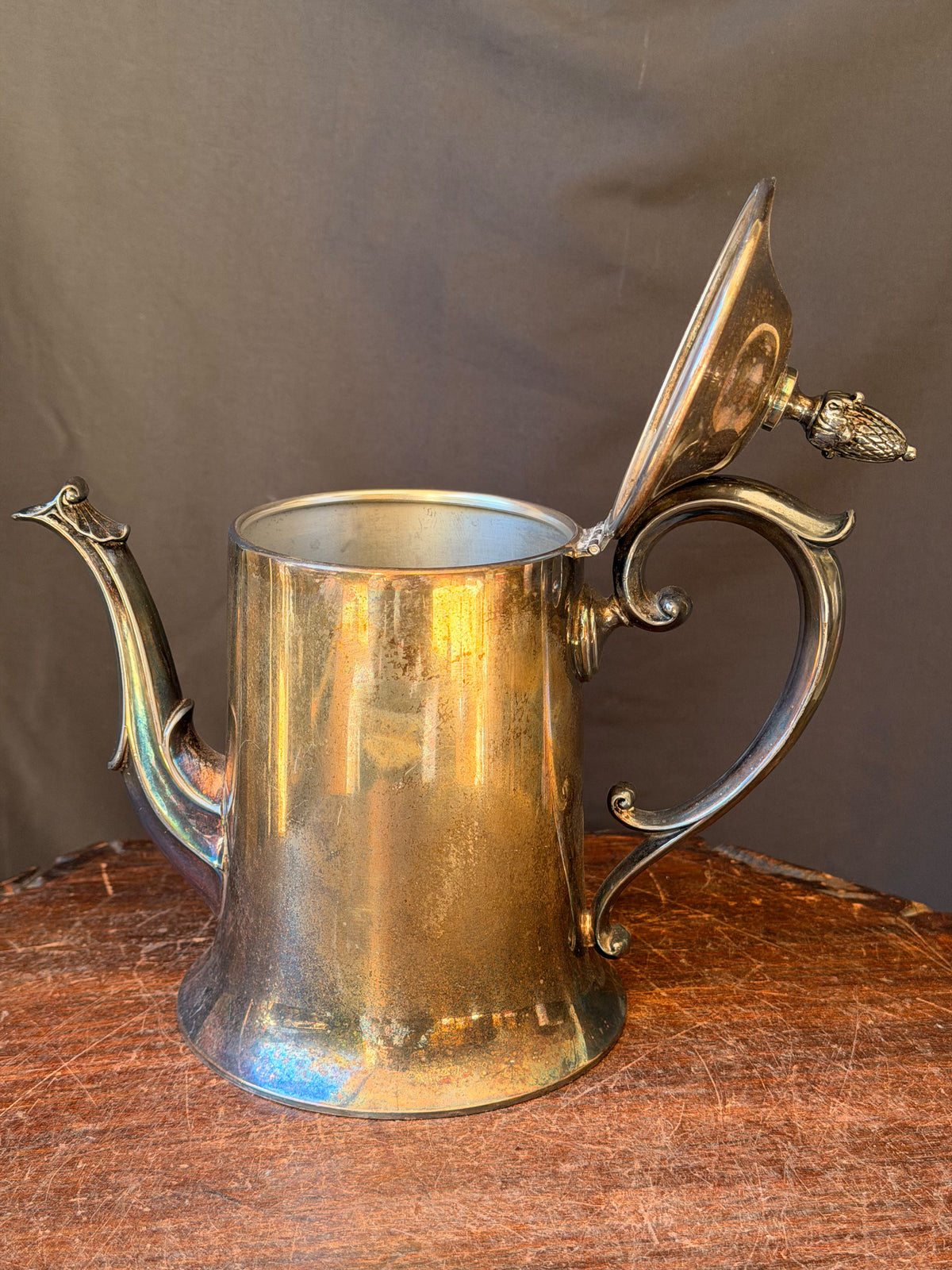 Vintage E.P.C. Lynn Silver Plate Coffee Pot Hinged Lid Pinecone Finial 8.4in