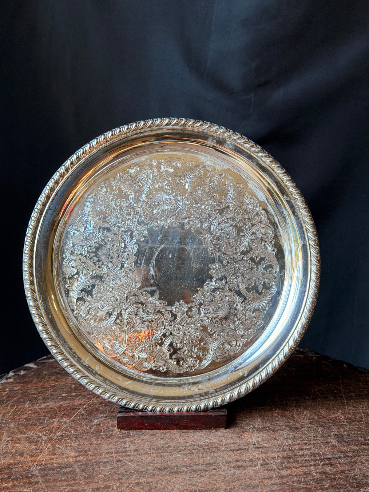 Vintage International Silver Co Silverplate Chased Round Tray Gadroon Rim 10.4"