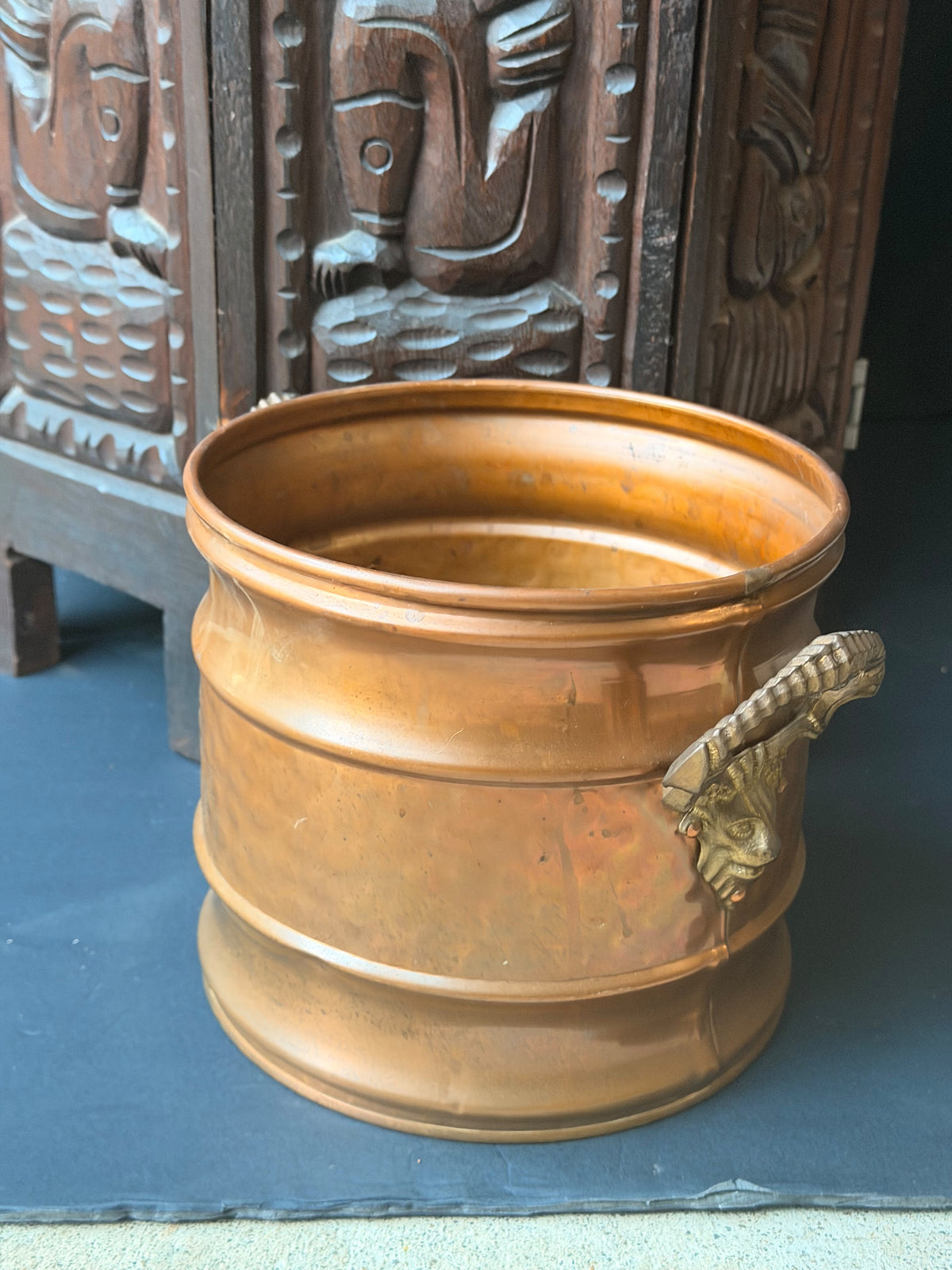 Vintage Hammered Copper Planter Cachepot Brass Satyr Mask Ram Horn Handles 10"