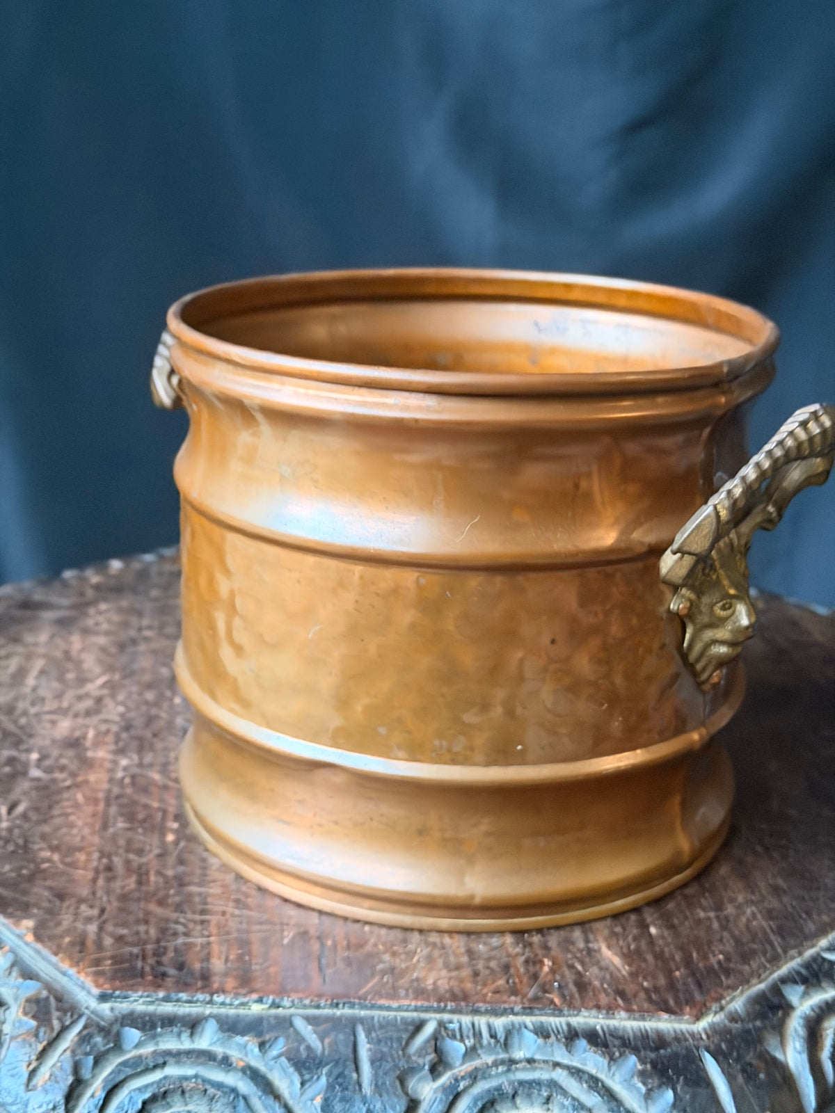 Vintage Hammered Copper Planter Cachepot Brass Satyr Mask Ram Horn Handles 10"