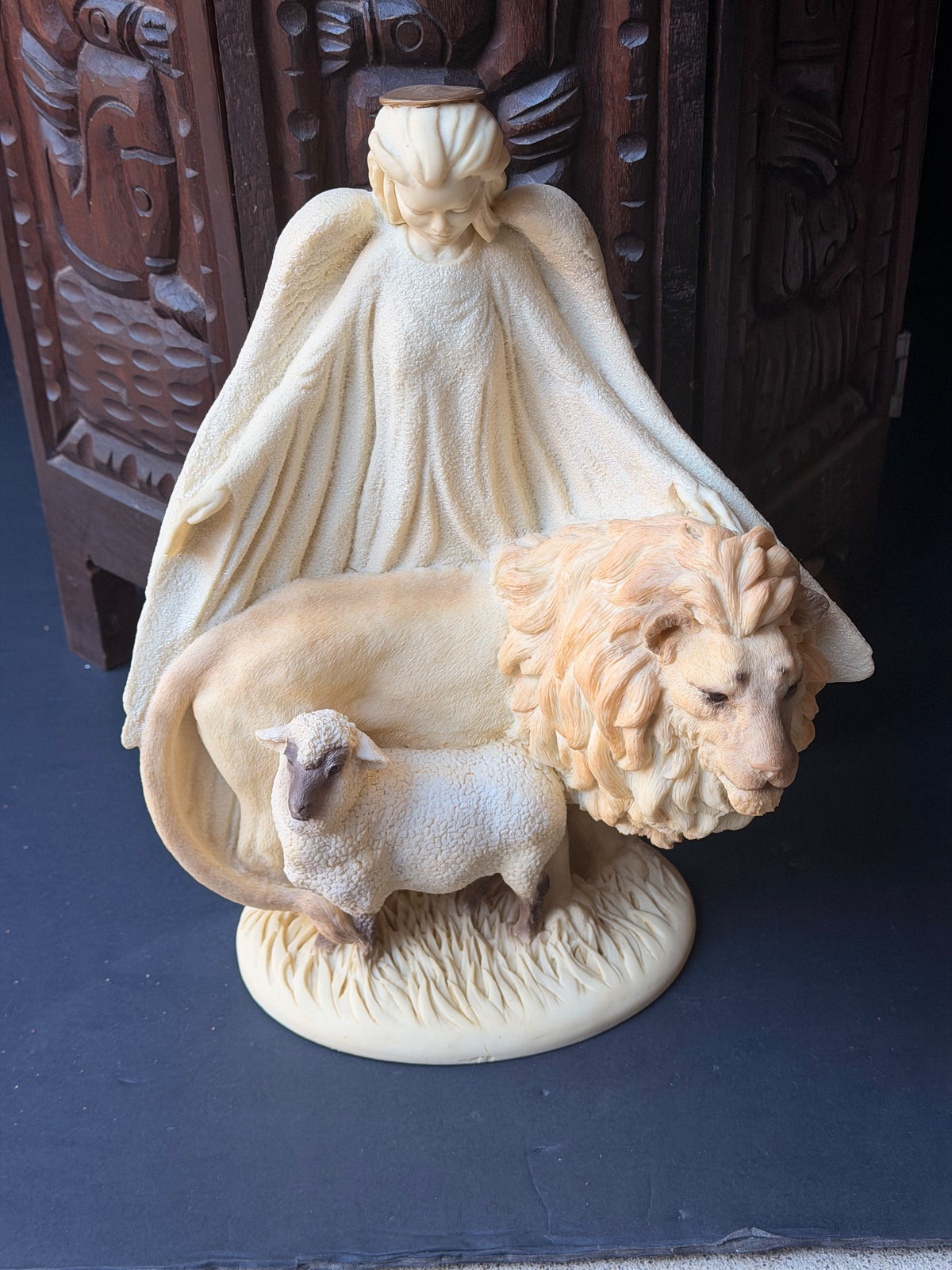 Vintage 1992 United Design Angel Lion & Lamb Figurine AA-020 Limited Edition 12"