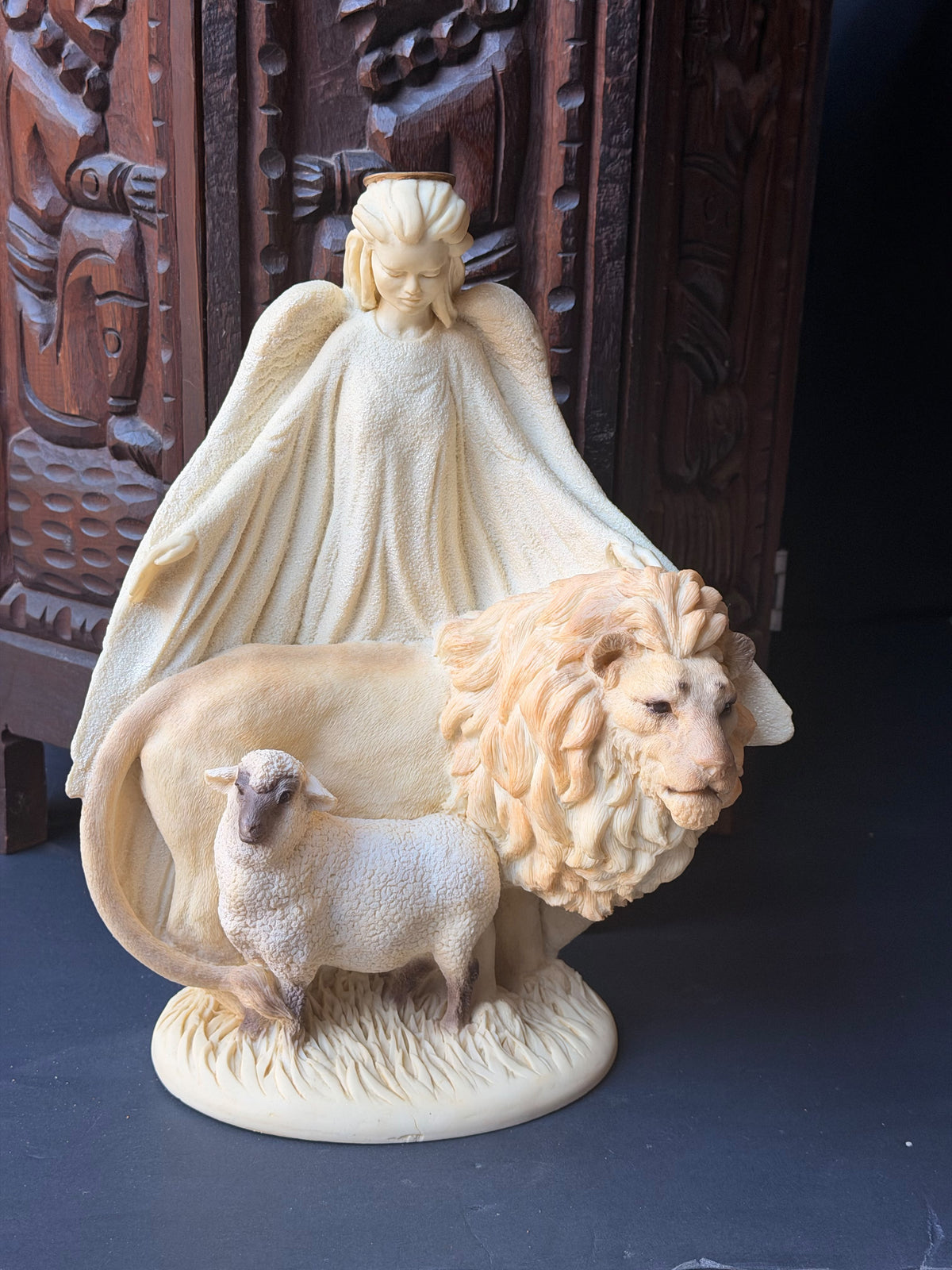 Vintage 1992 United Design Angel Lion & Lamb Figurine AA-020 Limited Edition 12"