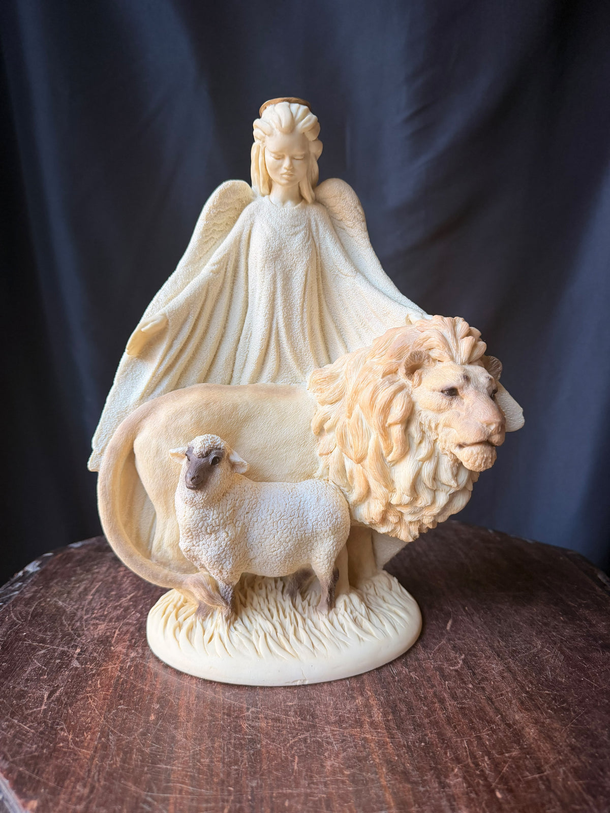 Vintage 1992 United Design Angel Lion & Lamb Figurine AA-020 Limited Edition 12"