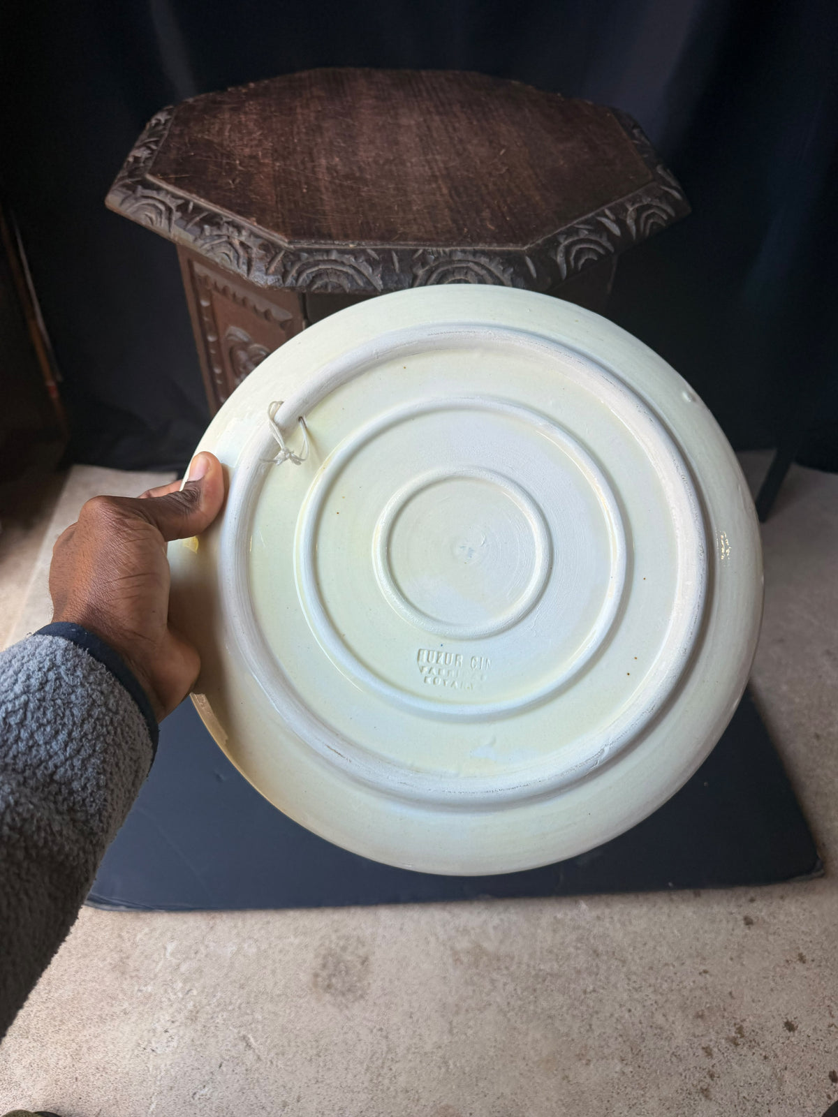 Vintage Turkish Kutahya Pottery Islamic Calligraphy Charger Plate w/ Stand 12.5"