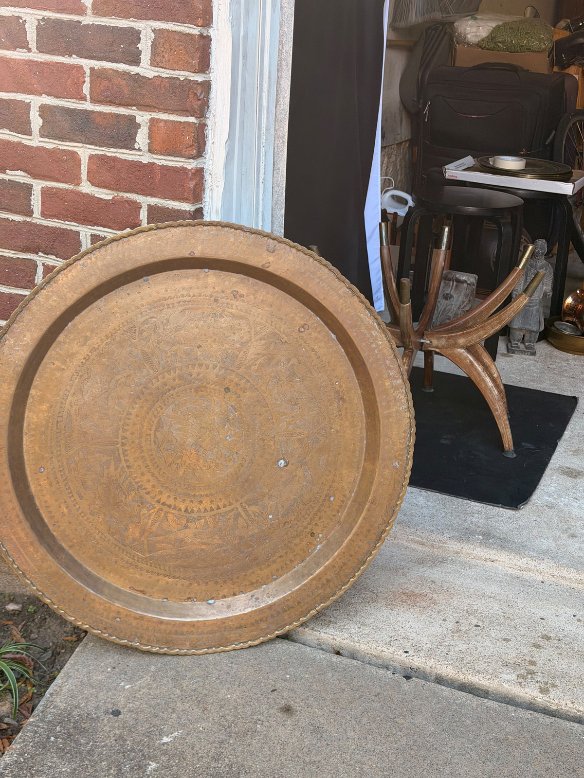 Mid Century Asian Engraved Brass Tray Table Folding Spider Leg Base Birds 30 in