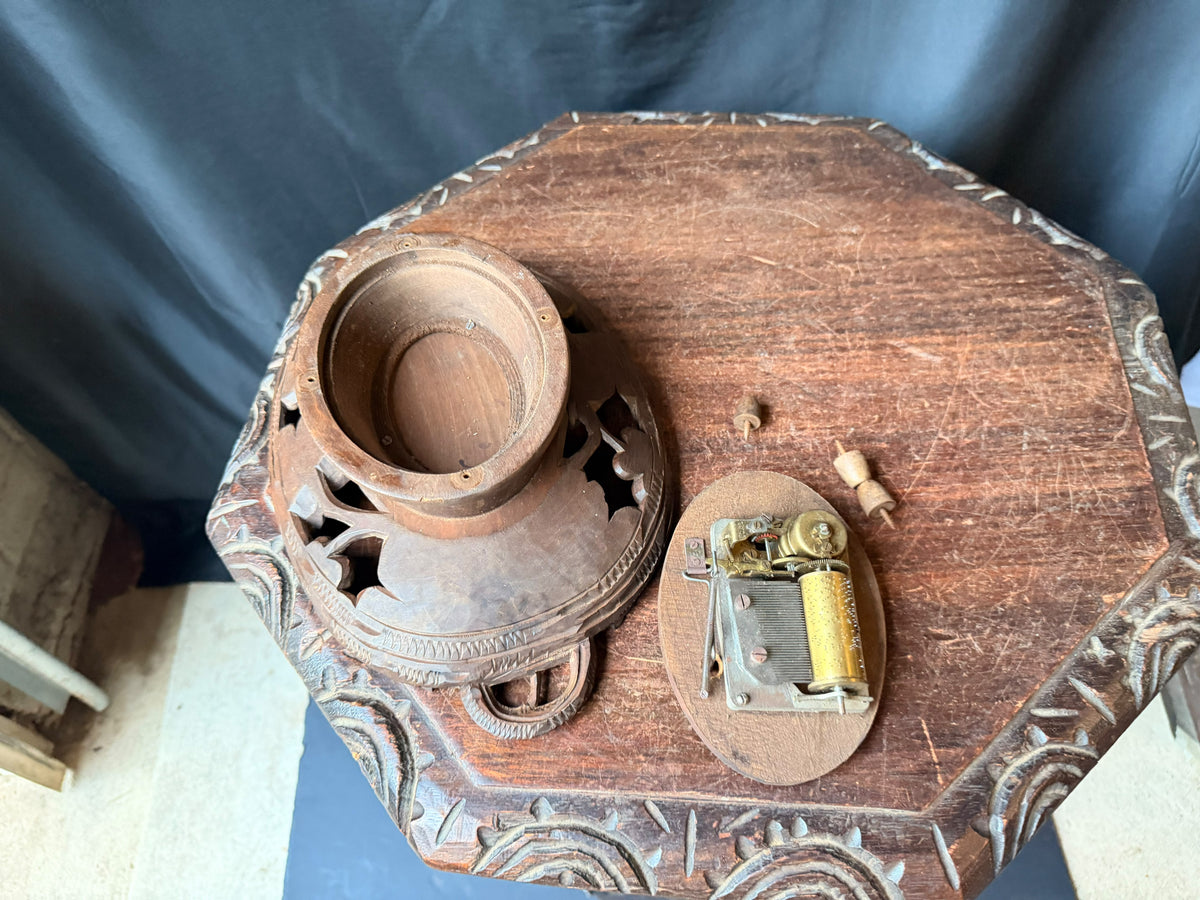 Vintage Carved Wood Musical Fruit Bowl Grape Vine Leaf Music Box As Is 12 in