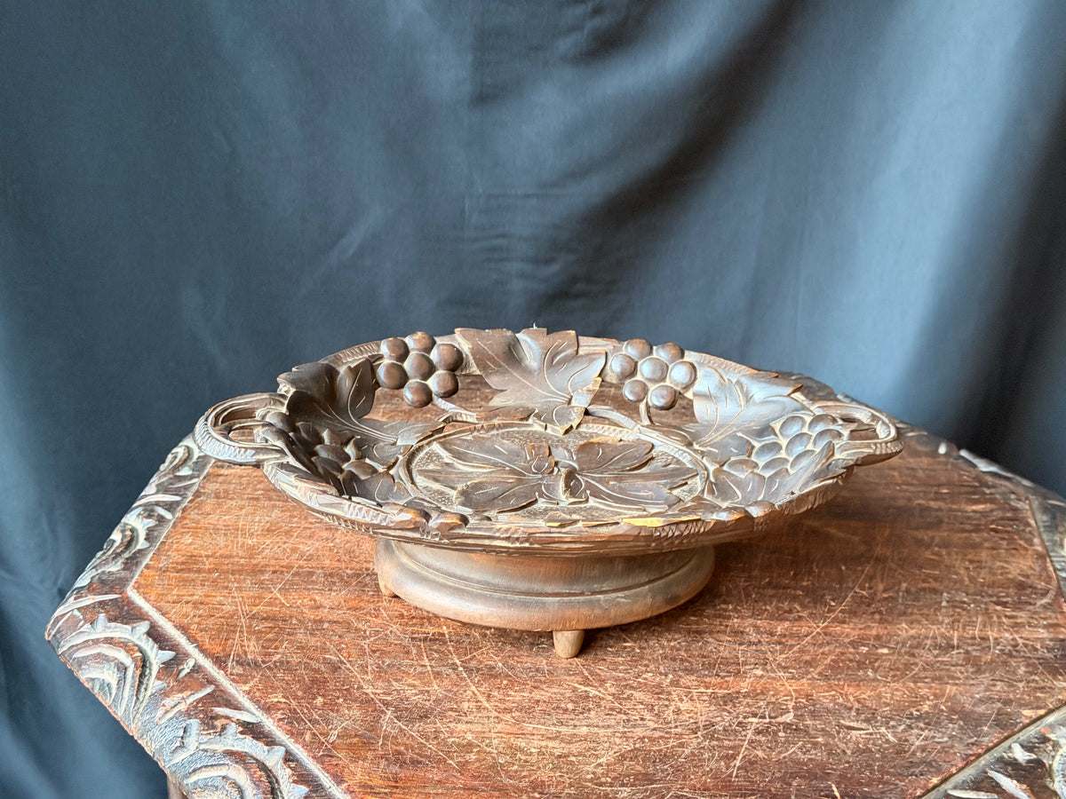 Vintage Carved Wood Musical Fruit Bowl Grape Vine Leaf Music Box As Is 12 in