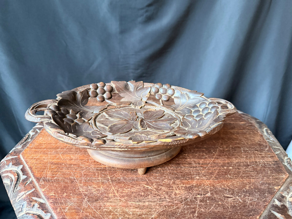 Vintage Carved Wood Musical Fruit Bowl Grape Vine Leaf Music Box As Is 12 in